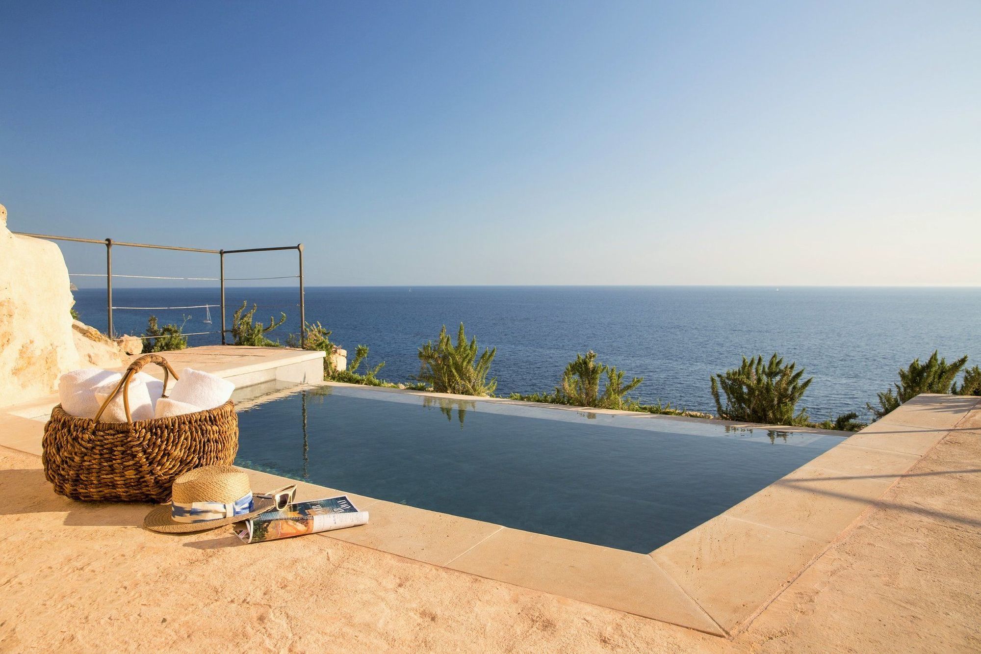 Hotell Cap Rocat, A Small Luxury Of The World